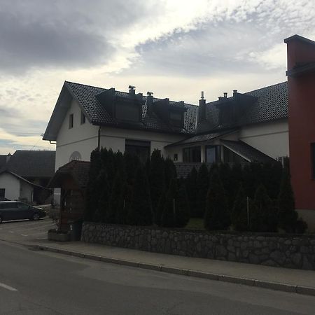 Gostilna In Prenocisca Gedzo Novo Mesto Exterior foto