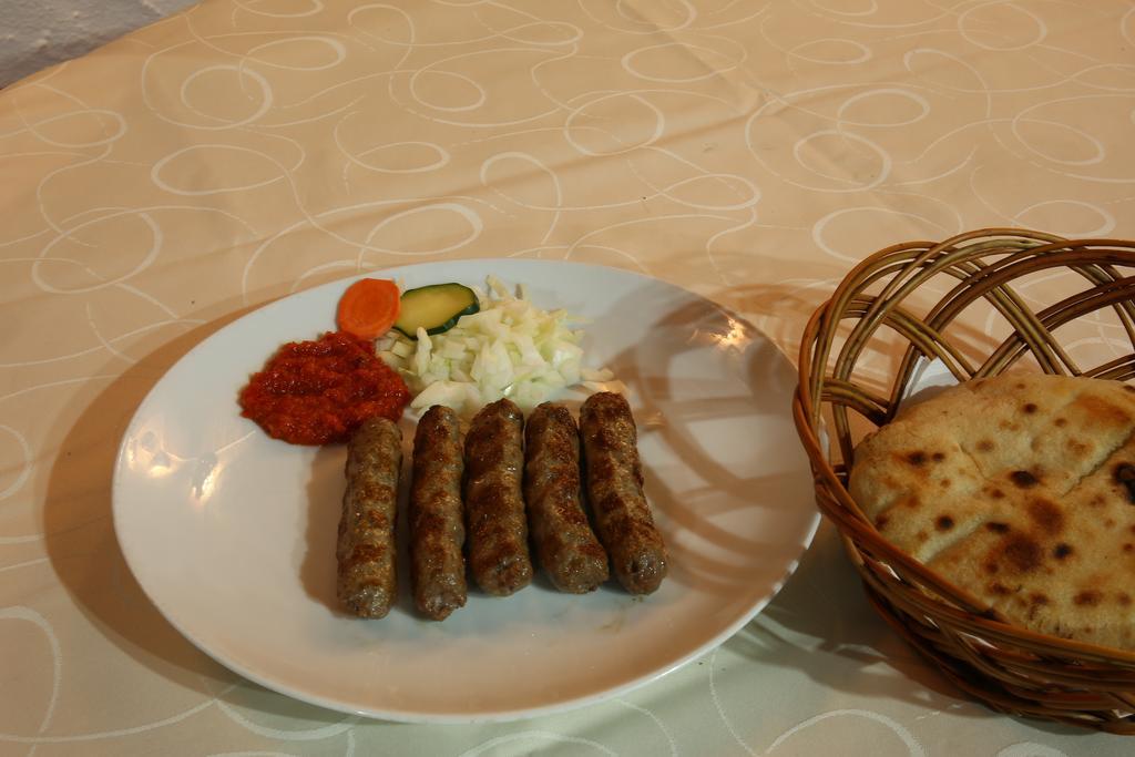 Gostilna In Prenocisca Gedzo Novo Mesto Exterior foto