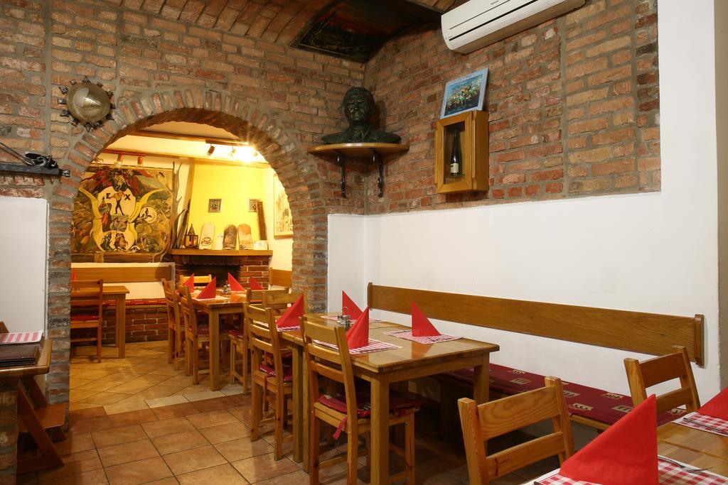 Gostilna In Prenocisca Gedzo Novo Mesto Exterior foto