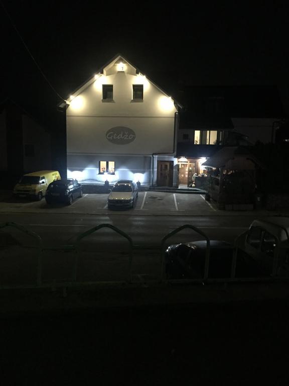 Gostilna In Prenocisca Gedzo Novo Mesto Exterior foto